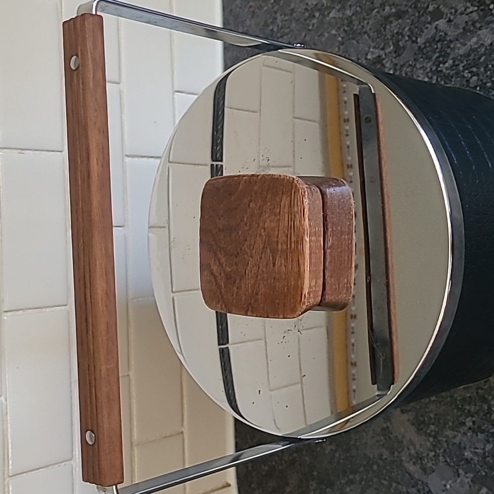 Vintage MCM "Atapco" Ice Bucket - Picture 3 of 14